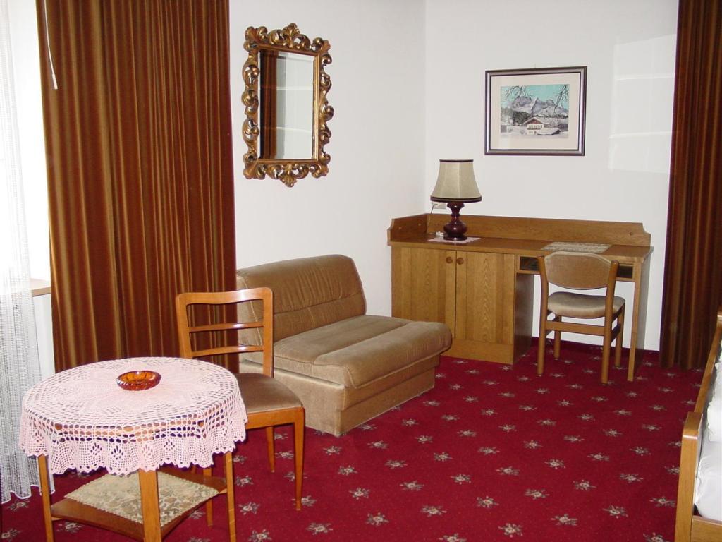 Plonerhof Villa Lagundo Szoba fotó